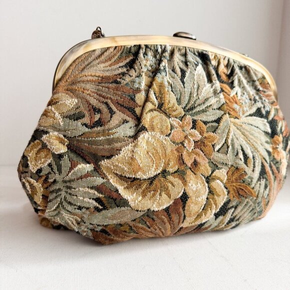 Vintage Grandma Floral Leaf Couch Print Tapestry Oval Bag - Picture 3 of 9